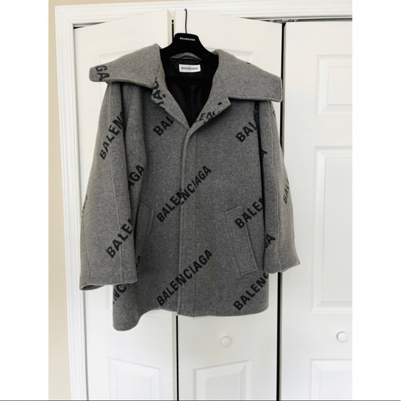 **SOLD** New w Tags Balenciaga Oversized Logo 100% Cashmere Coat Jacket Gray - Picture 11 of 13